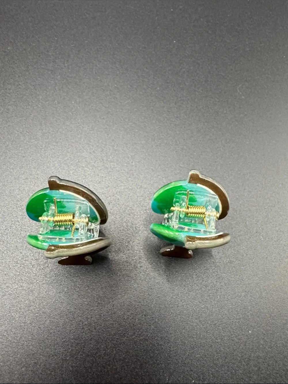 Mini Globe hair clips school days set of 2